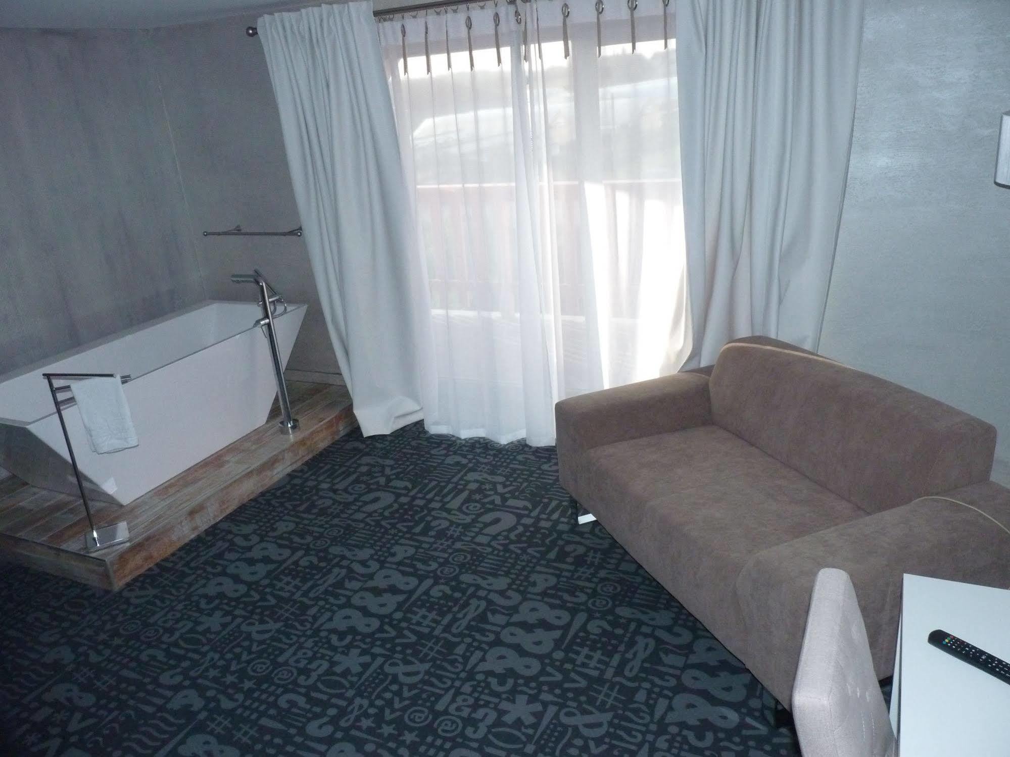Hotel Le Dormeur Dorlisheim Екстер'єр фото